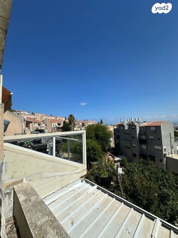 דירה, הנוריות, נשר