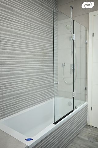 גג/ פנטהאוז, הרב קוק, מוצקין הותיקה, קרית מוצקין