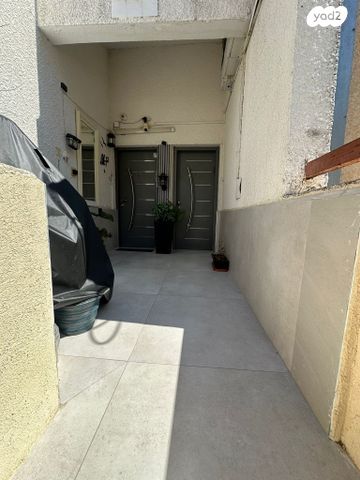 דירה, הנוריות, נשר