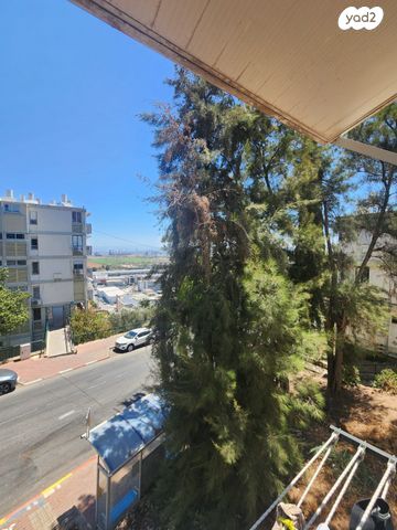 דירה, מעלה הגיבורים, בן דור, נשר