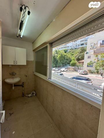 דירה, הנוריות, נשר