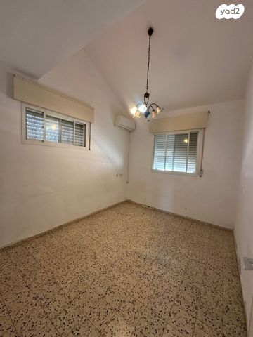 דירה, הנוריות, נשר