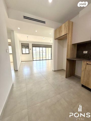 דירה, אגם דלתון, שקמים ואגמים, אשקלון