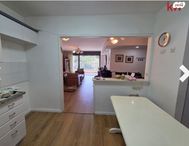 דירה, רעננה