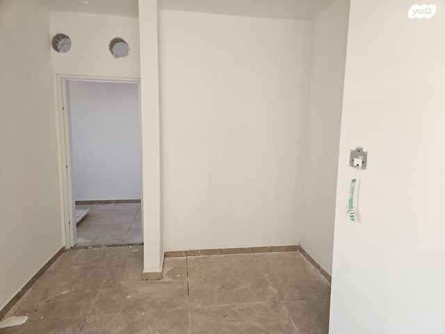 דירה, יהודה לייב פינסקר, פתח תקווה