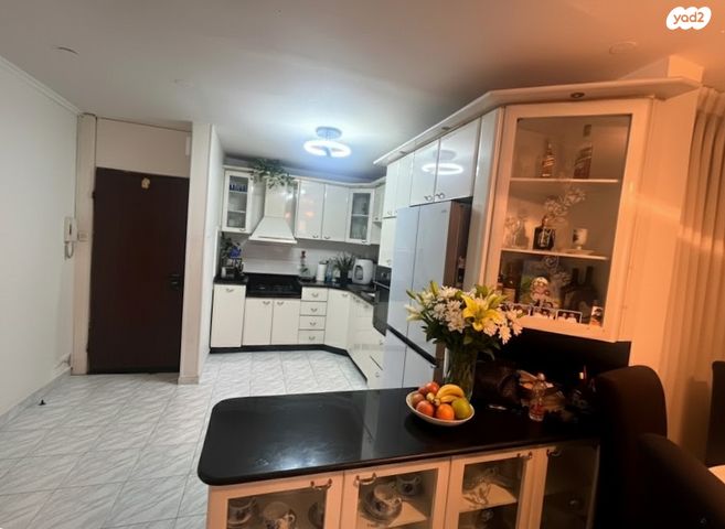 דירה, הרב לוי, רמת הנשיא, בת ים