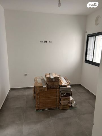 דירה, השבטים, דרום מזרח, בת ים