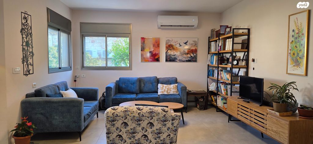 דו משפחתי, כפר תבור