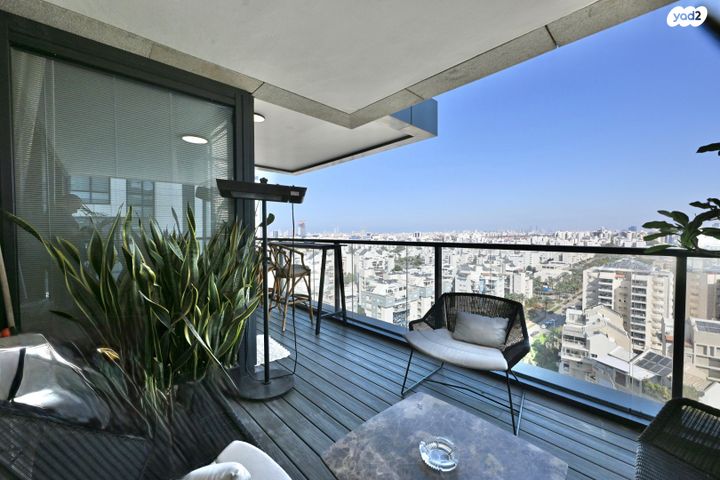 דירה, האלוף דוד מימון, קרית הלאום, ראשון לציון