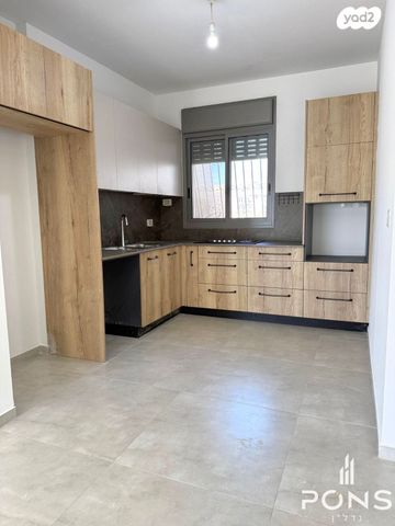 דירה, אגם דלתון, שקמים ואגמים, אשקלון