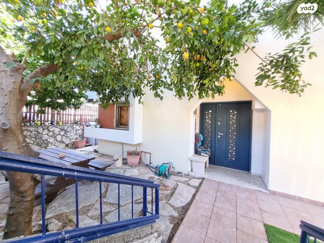 דו משפחתי, רמת ישי