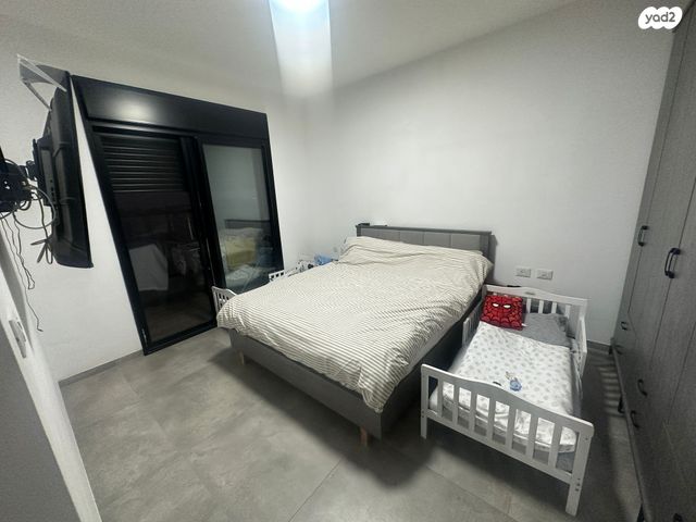 דירת גן, שאר העיר, חצור הגלילית