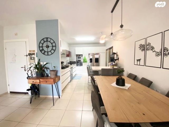 דירה, יוסף נקר, כפר גנים ג, פתח תקווה