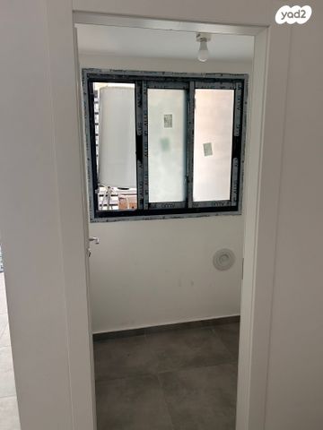 דירה, השבטים, דרום מזרח, בת ים