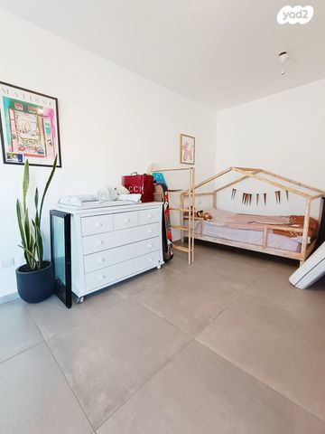 דירה, קהילת ניו יורק, תל אביב יפו