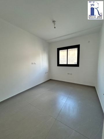 דירה, ביאליק, מרכז, קרית עבודה, חולון