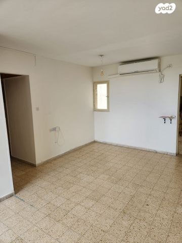 דירה, כפר סבא