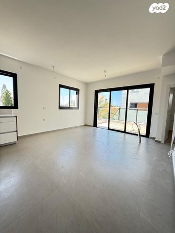 דירה, ביאליק, מרכז, קרית עבודה, חולון