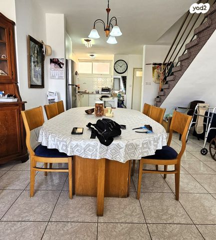 גג/ פנטהאוז, שדרות וייצמן, גולן, רמת השרון