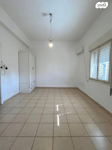 דירה, שבטי ישראל 4, קרית חיים מזרחית, חיפה