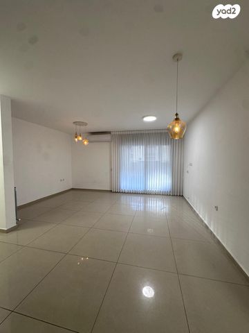 דירה, אבנר חי שאקי, גילה, ירושלים