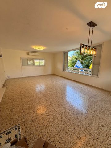 דירה, שיכון דן, נווה דן, תל אביב יפו