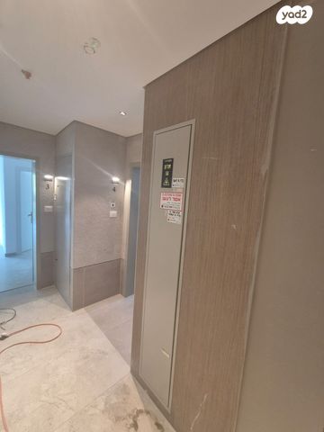 דירה, הרב יצחק ידידיה פרנקל 65, תל אביב יפו