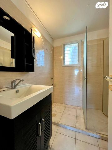 דירה, שבטי ישראל 4, קרית חיים מזרחית, חיפה