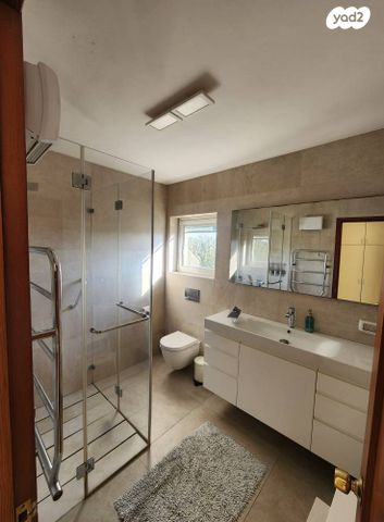 גג/ פנטהאוז, עמינדב, גבעת חנניה, אבו תור, ירושלים