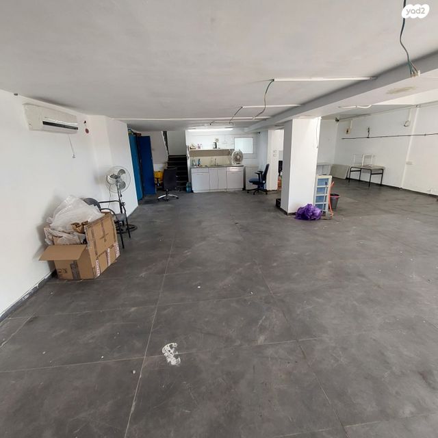 מחסן, העבודה 1, קרית חלוצים, אשדוד