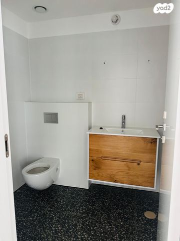 דירה, תוצרת הארץ, נחלת יצחק, תל אביב יפו