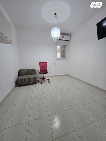 בית פרטי/ קוטג', דרך הארזים, גבעת ארזים, שלומי