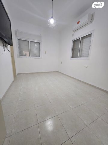 בית פרטי/ קוטג', דרך הארזים, גבעת ארזים, שלומי