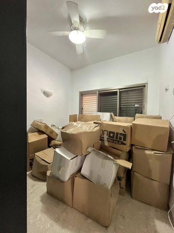 דירה, ברדיצ'בסקי 33, קרית ים  א', קרית ים