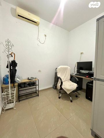 דירה, ברדיצ'בסקי 33, קרית ים  א', קרית ים