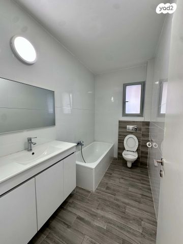 דירה, אבנר חי שאקי, גילה, ירושלים