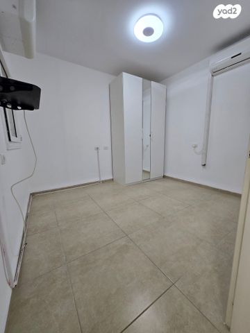 דופלקס, נוף הרים, הראשונים, שלומי