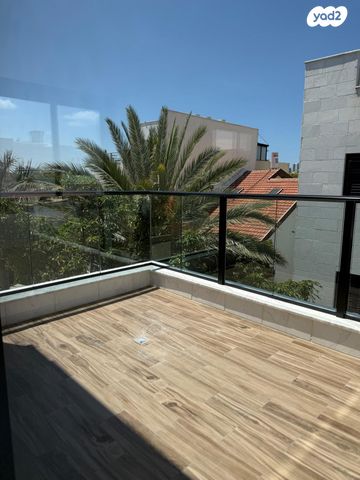 דירה, ביאליק, מרכז, קרית עבודה, חולון