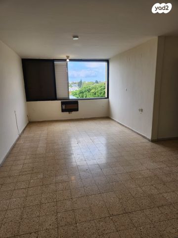 דירה, כפר סבא