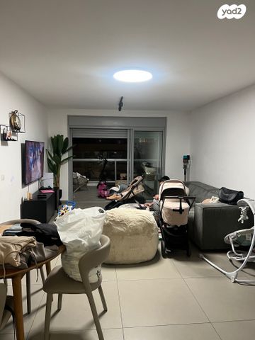 דירה, נעמי שמר, קרית אילון, חולון