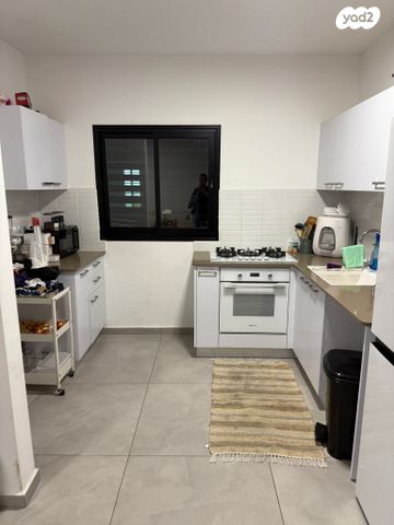 דירה, ביאליק, מרכז, קרית עבודה, חולון