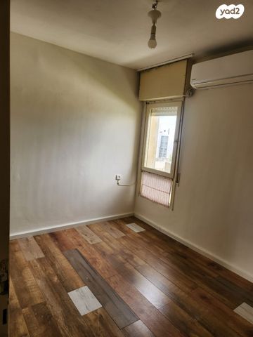 דירה, כפר סבא