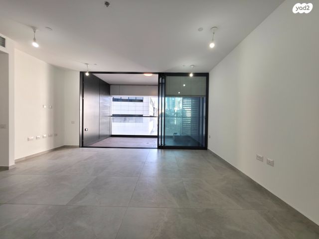 דירה, תוצרת הארץ 5, נחלת יצחק, תל אביב יפו