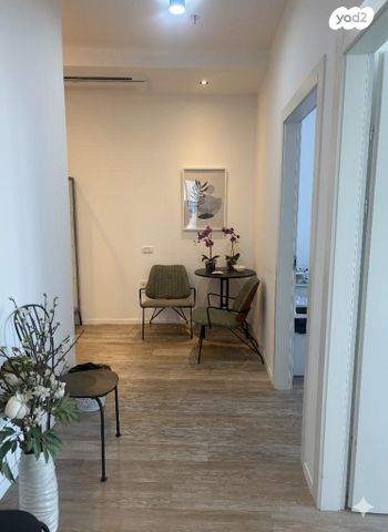 משרדים, מודיעין מכבים רעות