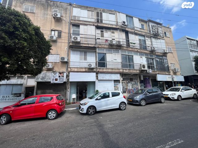 חנויות/ שטח מסחרי, כצנלסון, פועלי הרכבת, גבעתיים