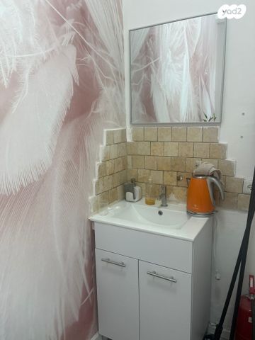 חנויות/ שטח מסחרי, כצנלסון, פועלי הרכבת, גבעתיים