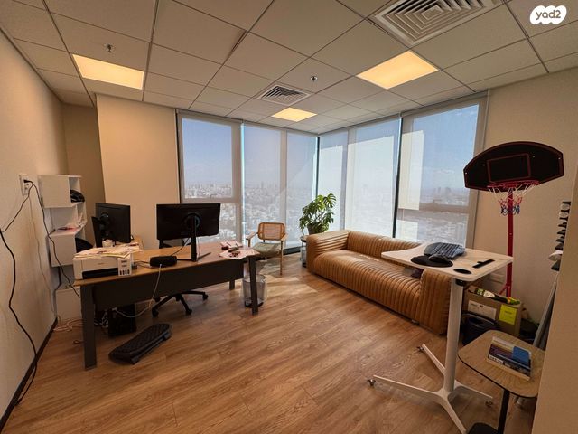 משרדים, אריאל שרון, סיטי, גבעתיים