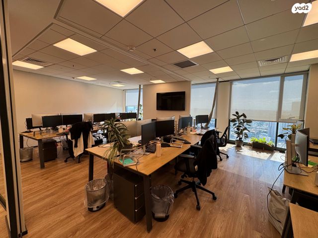 משרדים, אריאל שרון, סיטי, גבעתיים