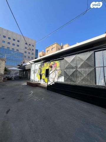 חנויות/ שטח מסחרי, אל מרין, שער פלמר, תחנת רכבת השמונה, חיפה