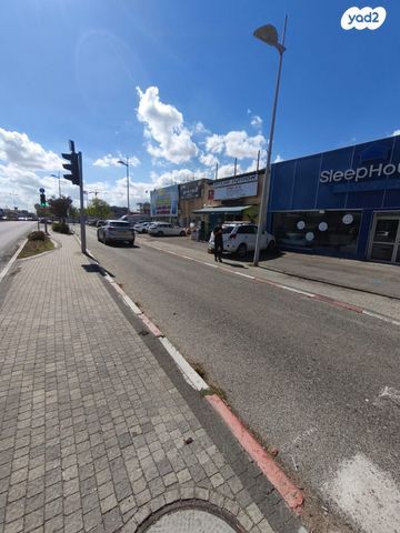 חנויות/ שטח מסחרי, קרית אתא